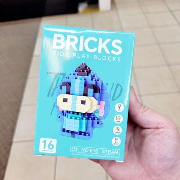 Brand New Disney Eeyore Bricks Lego Figure - Picture 1 of 6